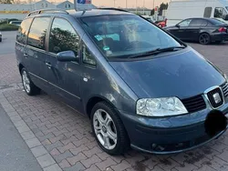 Blau Gebraucht 2005 Seat Alhambra Reference Van / Kleinbus | 1.950 € (Fairer Preis)
