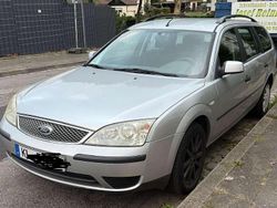 Silber Gebraucht 2003 Ford Mondeo Ambiente Limousine | 699 € (Fairer Preis)