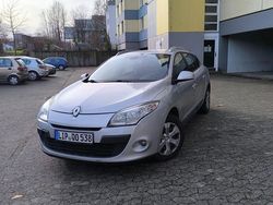 Grau Gebraucht 2011 Renault Mégane III Limousine | 3.700 € (Guter Preis)