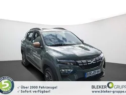 Grün Gebraucht 2023 Dacia Spring Extreme Kleinwagen | 16.890 € (Etwas zu teuer)