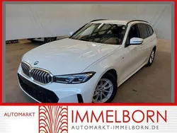 Weiß Gebraucht 2023 BMW 318 M Sport Limousine | 33.300 € (Guter Preis)