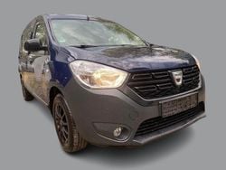 Blau Gebraucht 2017 Dacia Dokker Van / Kleinbus | 5.900 € (Fairer Preis)