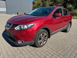 Rot Gebraucht 2015 Nissan Qashqai SUV | 7.800 € (Superpreis)