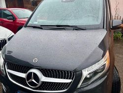 Grau Gebraucht 2021 Mercedes V300 Edition Van / Kleinbus | 46.300 € (Fairer Preis)