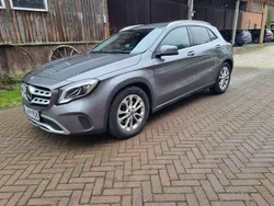 Grau Gebraucht 2018 Mercedes GLA220 AMG line SUV | 18.000 € (Superpreis)