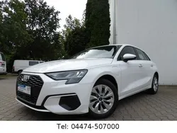 Weiß Gebraucht 2021 Audi A3 e-tron Sport Kleinwagen | 27.990 € (Fairer Preis)