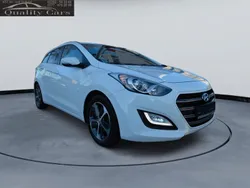 Weiß Gebraucht 2016 Hyundai i30 Passion Kombi | 7.500 € (Fairer Preis)
