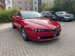 Rot Gebraucht 2012 Alfa Romeo 159 Turismo Kombi | 8.650 € (Teuer)