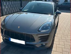 Grau Gebraucht 2017 Porsche Macan S SUV | 35.500 € (Guter Preis)