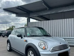 Grau Gebraucht 2006 Mini Cooper Kleinwagen | 4.500 € (Fairer Preis)