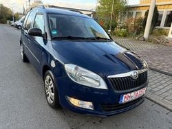 Blau Gebraucht 2014 Skoda Roomster Van / Kleinbus | 2.980 € (Superpreis)