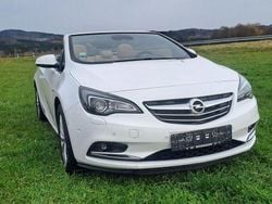 Weiß Gebraucht 2015 Opel Cascada Innovation Cabrio | 13.900 € (Fairer Preis)