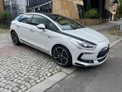 Weiß Gebraucht 2012 Citroën DS5 Sport Chic Kleinwagen | 4.499 €