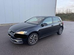 Schwarz Gebraucht 2019 VW Golf VII Comfortline Limousine | 11.500 € (Etwas zu teuer)