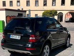 Schwarz Gebraucht 2008 Mercedes ML420 SUV | 7.450 € (Etwas zu teuer)