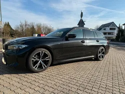 Schwarz Gebraucht 2022 BMW 320 M Sport Kombi | 32.900 € (Guter Preis)