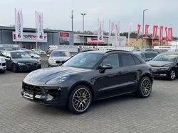 Grau Gebraucht 2021 Porsche Macan Turbo Chrono SUV | 44.950 €