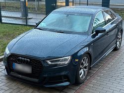Blau Gebraucht 2017 Audi A3 Comfort Limousine | 22.000 €