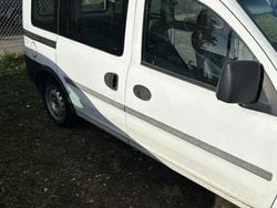 Weiß Gebraucht 2002 Opel Combo Van / Kleinbus | 1.000 € (Guter Preis)