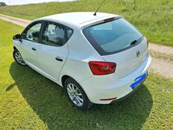 Weiß Gebraucht 2015 Seat Ibiza Kleinwagen | 7.200 €