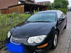 Schwarz Gebraucht 1999 Chrysler 300 Limousine | 500 €