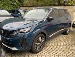 Blau Gebraucht 2021 Peugeot 5008 Allure Van / Kleinbus | 20.500 € (Fairer Preis)