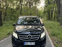 Gebraucht 2015 Mercedes V250 Avantgarde Van / Kleinbus | 29.900 € (Teuer)