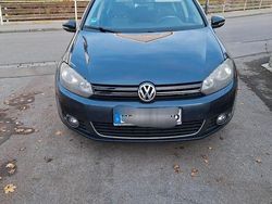 Blau Gebraucht 2011 VW Golf VI Kleinwagen | 5.000 € (Fairer Preis)