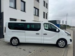 Casablancaweiss/glacier/arctic Gebraucht 2017 Opel Vivaro Van | 24.900 €