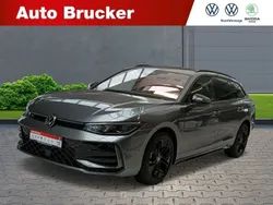 Grau Neu 2024 VW Passat R-line Kombi | 70.345 €