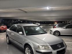 Silber Gebraucht 2001 VW Passat Limousine | 1.150 € (Guter Preis)