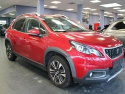 Rot Gebraucht 2019 Peugeot 2008 Allure SUV | 13.980 € (Guter Preis)
