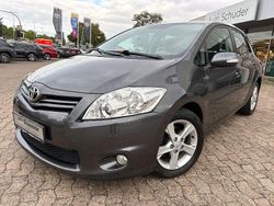 Grau Gebraucht 2012 Toyota Auris Edition Limousine | 8.990 € (Teuer)