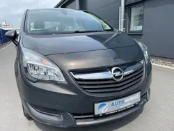Grau Gebraucht 2016 Opel Meriva Van / Kleinbus | 5.790 € (Guter Preis)