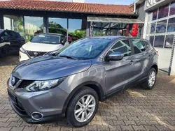 Gunmet. Gebraucht 2015 Nissan Qashqai SUV | 10.900 € (Guter Preis)
