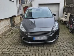 Grau Gebraucht 2017 Ford S-MAX S Van / Kleinbus | 13.900 € (Guter Preis)