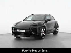 Tiefschwarzmetallic Gebraucht 2025 Porsche Macan Turbo SUV | 124.900 € (Teuer)