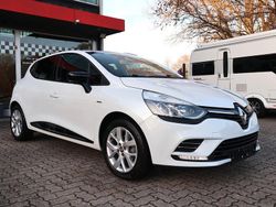 Weiß Gebraucht 2018 Renault Clio IV LIMITED Kleinwagen | 7.999 € (Fairer Preis)