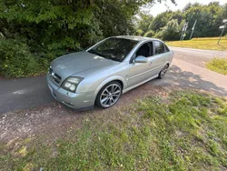 Silber Gebraucht 2002 Opel Vectra GTS Limousine | 3.500 €