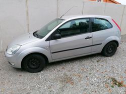 Silber Gebraucht 2005 Ford Fiesta Kleinwagen | 990 € (Guter Preis)