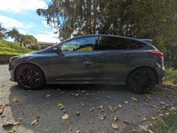 Grau Gebraucht 2016 Ford Focus Sport Limousine | 12.100 €