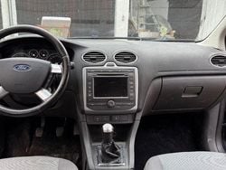 Blau Gebraucht 2005 Ford Focus Kombi | 1.950 € (Guter Preis)