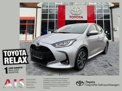 Silver (metallic) Gebraucht 2023 Toyota Yaris Hybrid Team Kleinwagen | 19.560 € (Guter Preis)