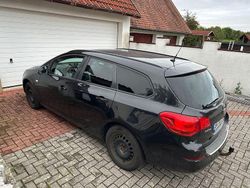Schwarz Gebraucht 2012 Opel Astra Sport Kombi | 3.199 € (Guter Preis)
