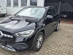 Schwarz Gebraucht 2022 Mercedes GLA180 SUV | 27.999 € (Guter Preis)