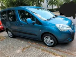 Blau Gebraucht 2009 Citroën Berlingo Van / Kleinbus | 5.690 € (Teuer)