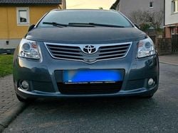 Blau Gebraucht 2009 Toyota Avensis T2 Kombi | 3.000 € (Guter Preis)
