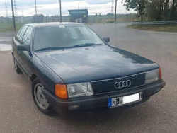 Blau Gebraucht 1988 Audi 100 Performance Limousine | 2.750 €