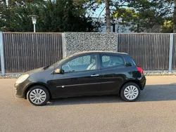 Schwarz Gebraucht 2008 Renault Clio II Kleinwagen | 3.000 €