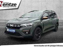 Grün Gebraucht 2024 Dacia Jogger Extreme Limousine | 20.890 € (Fairer Preis)
